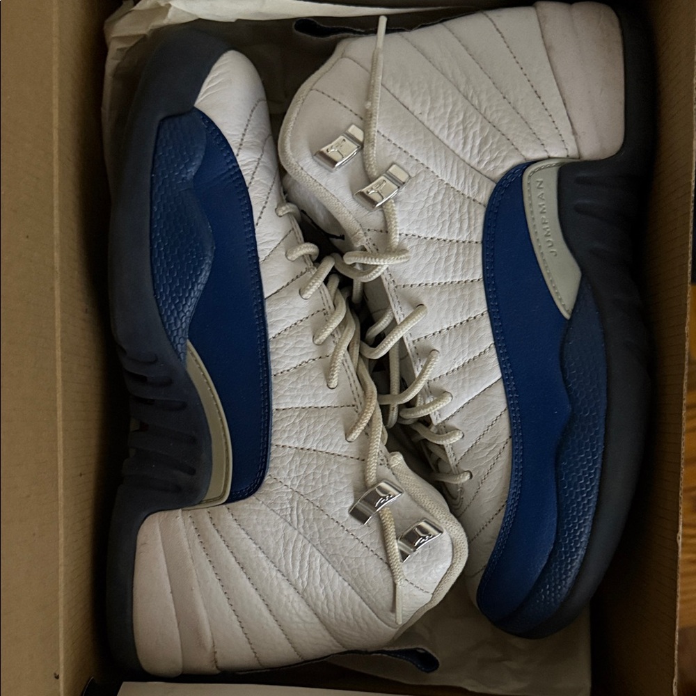 Men's White and Blue Sneakers